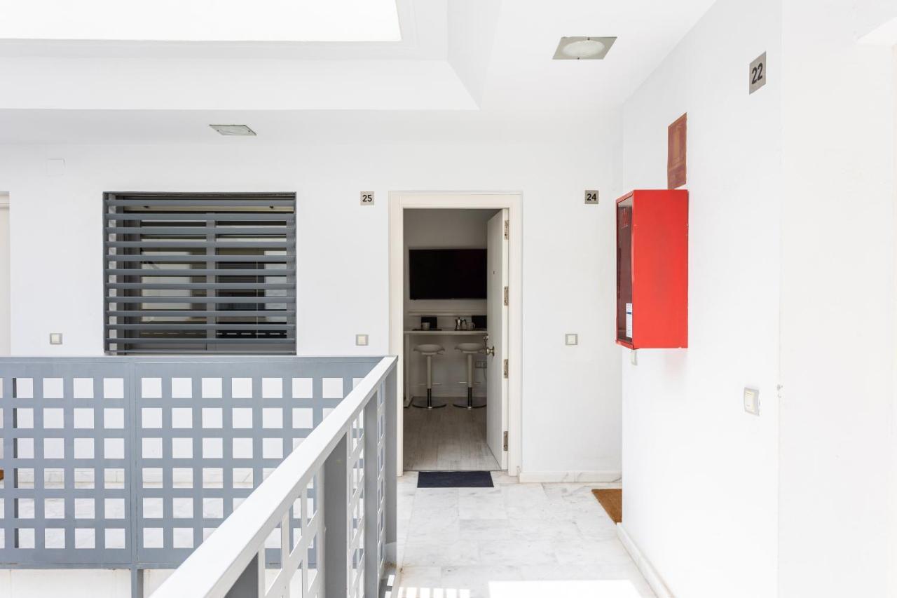 Holidays2Malaga Dos Aceras Apartment Exterior photo